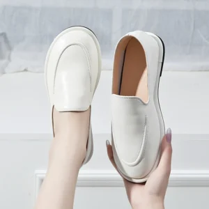 Loafers Women Spring Round Toe One Foot Slip-on Shoes Women Genuine Leather Soft Flats Shoes Women