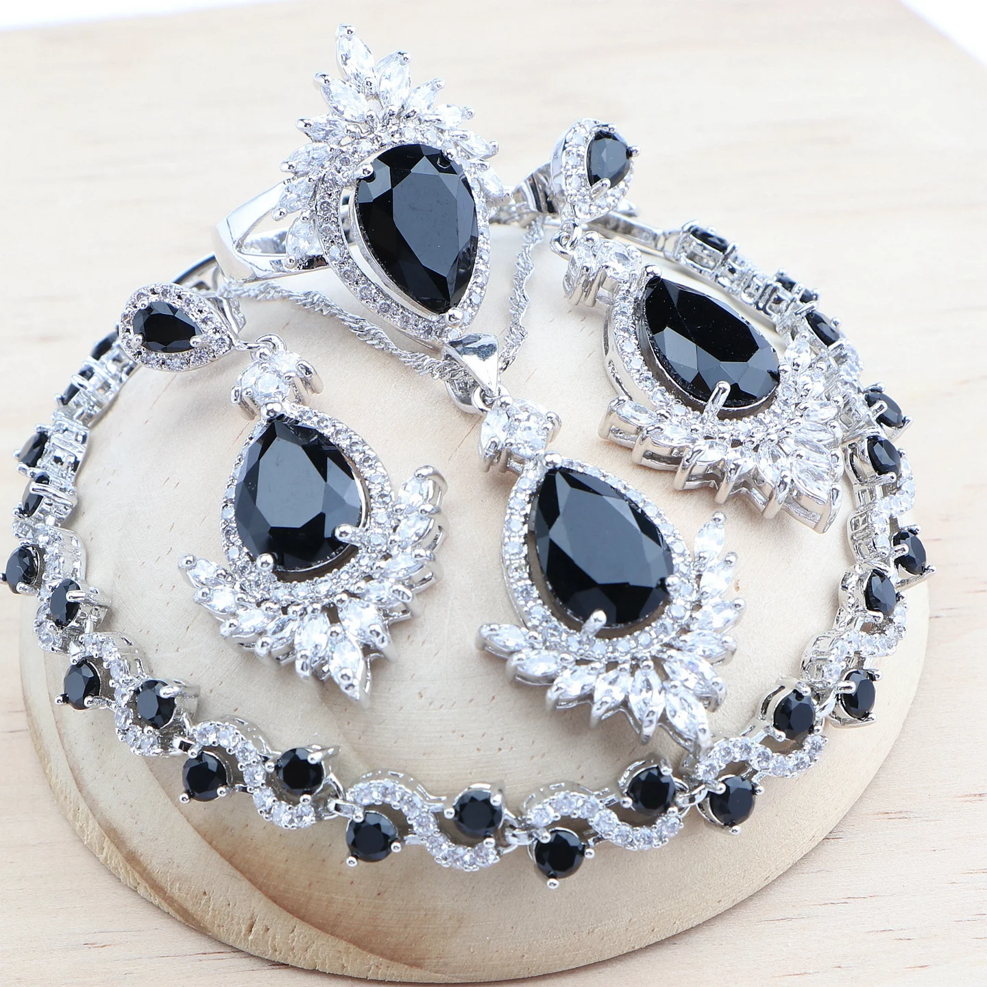 925 Silver Red Zircon Bridal Jewelry Sets Wedding Stones Bracelets Earrings Rings Pendant Necklace Set For Women 13 925 Silver Red Zircon Bridal Jewelry Sets Wedding Stones Bracelets Earrings Rings Pendant Necklace Set For Women - Image 7